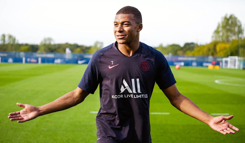 Foto: Oficjalnie: Mbappé i Cavani nie zagrają z Realem Madryt
