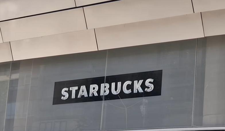 Foto: Starbucks na Bernabéu o krok od otwarcia? [VIDEO]