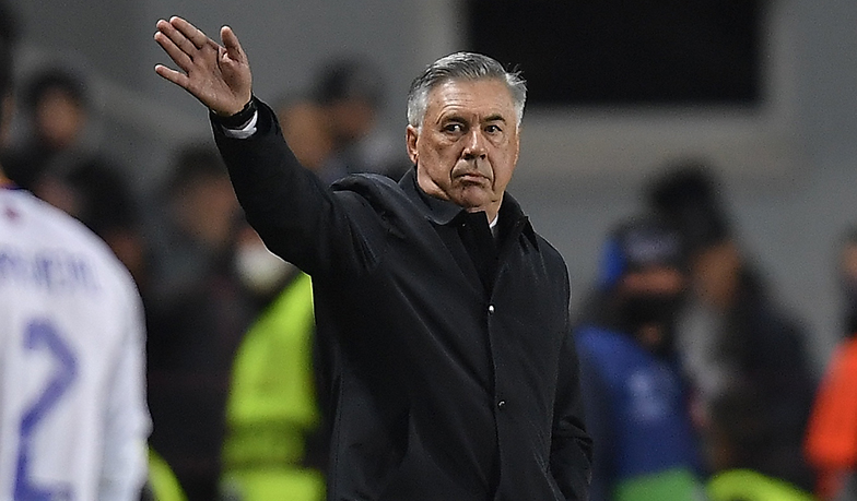 Foto: Ancelotti: Nie wydaje się, że problem Alaby jest martwiący