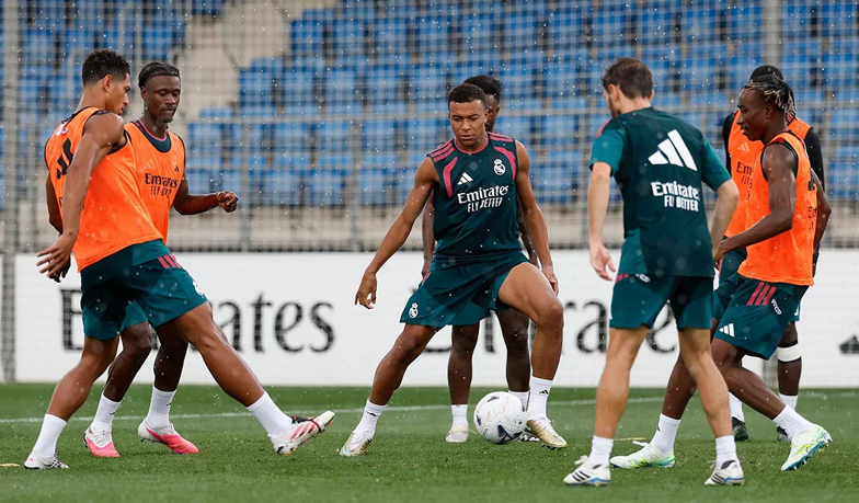 Ostatni trening przed sparingiem z Schalke