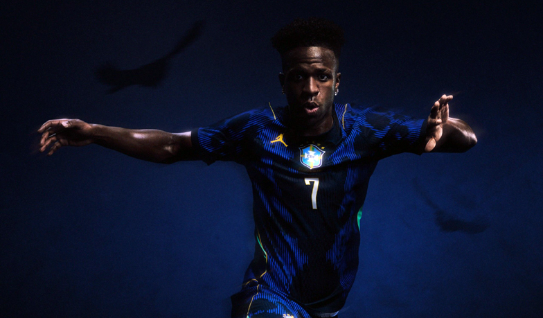 Foto: Vinícius twarzą kampanii promującej drugą koszulkę Brazylii na mundial