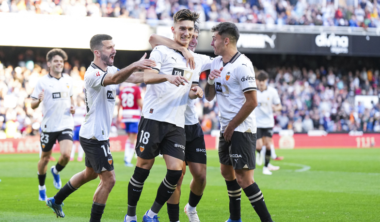 Foto: Valencia przyjedzie na Bernabéu z dziewięcioma debiutantami
