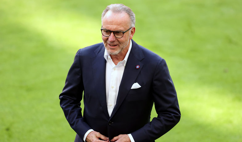 Foto: Rummenigge: UEFA musi zrobić coś z pensjami w klubach