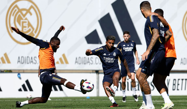 Foto: Bellingham i Vinícius przepracowali cały trening z grupą