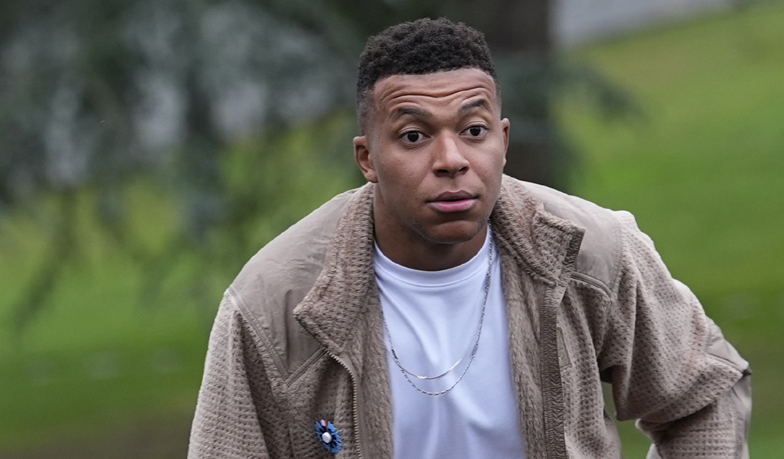 Chiringuito: Mbappé opuścił wczoraj Valdebebas przed treningiem i… poleciał do Paryża