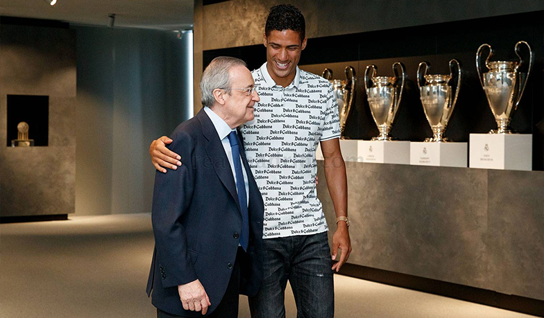 Foto: Oficjalnie: Varane pożegnał się z prezesem i piłkarzami