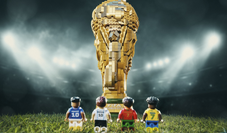 Grupa LEGO nawiązała współpracę z Cristiano, Mbappé, Messim i Vinim, aby celebrować magię piłki nożnej