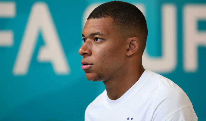 Foto: 100 milionów euro za Mbappé