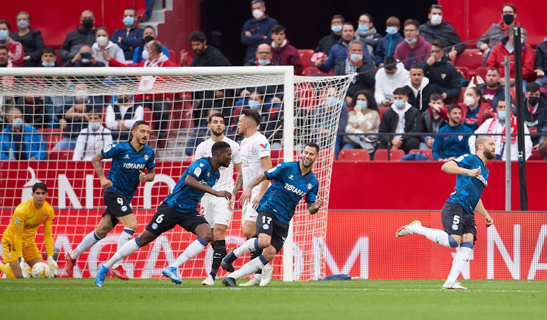 Foto: 14. kolejka: Sevilla traci punkty z Alavés
