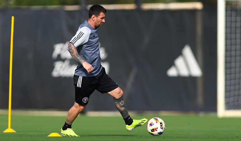 Foto: Leo Messi z nagrodą The Best