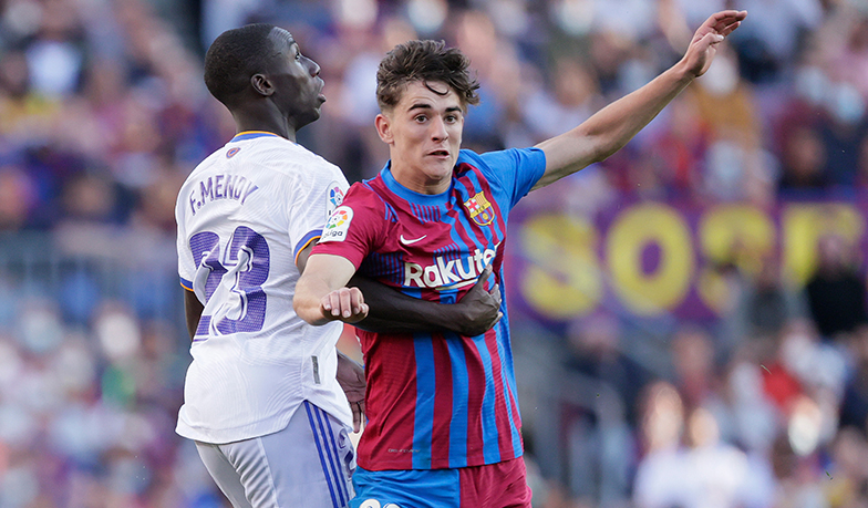 Foto: Dlaczego Gavi wybrał Barcelonę, a nie Real?