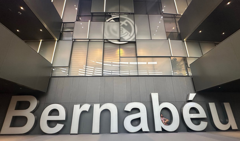 Foto: Gra świateł, nowy tunel, nowe wykończenia i wnętrze Starbucksa na Bernabéu [VIDEO]