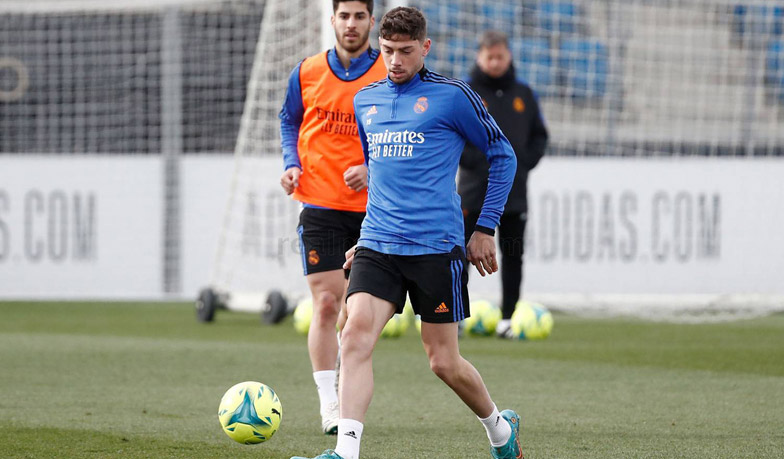 Foto: Fede Valverde wznowił treningi na pełnych obrotach