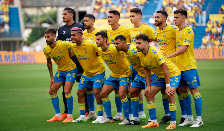 Foto: Eksperymentalne zestawienie obrony Las Palmas na Bernabéu
