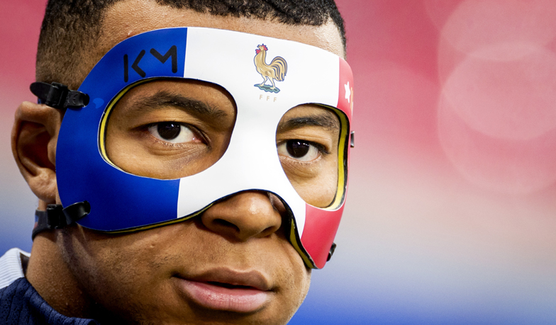 Foto: Mbappé nie będzie mógł grać we „francuskiej” masce