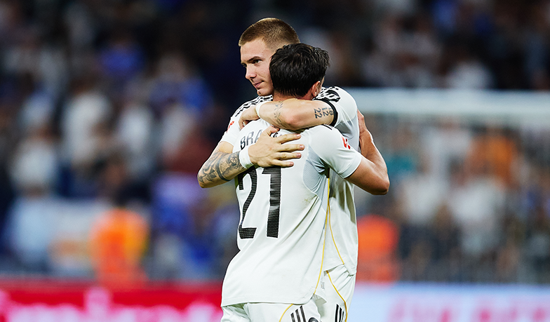 Foto: GŁOS KIBICA: Kto na prawe skrzydło?