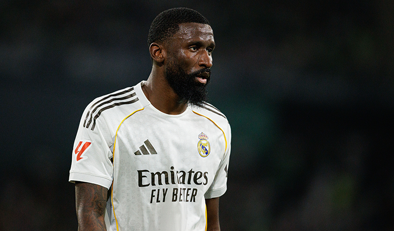 GŁOS KIBICA: Ilu nowych stoperów?