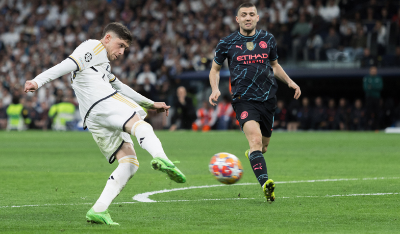 Foto: Fede Valverde z Golem Sezonu w Lidze Mistrzów