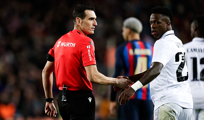 Foto: Martínez Munuera na Osasunę