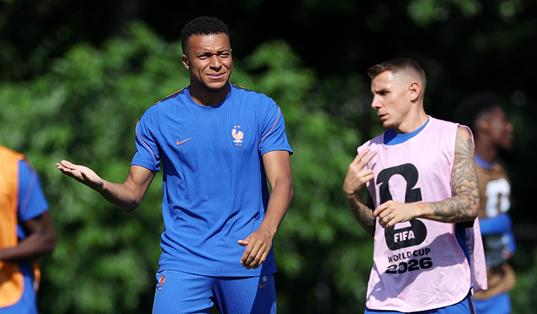 Le Parisien: Mbappé oraz Tchouaméni trenowali i będą gotowi na półfinał z Hiszpanią