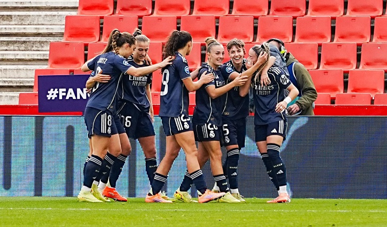 Foto: Pewna wygrana Las Blancas w Grenadzie [VIDEO]