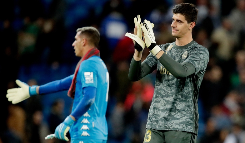 Foto: Courtois osiada po trzęsieniu ziemi