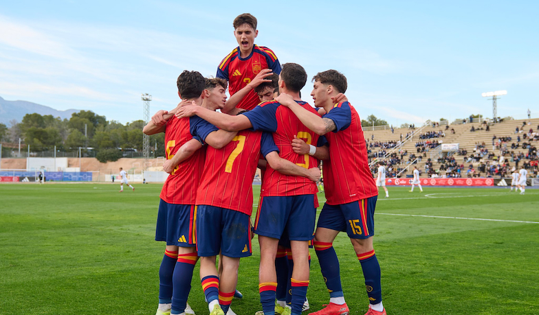 Wejście smoka Daniego Yáñeza, Hiszpania U-19 pewnie pokonuje Finlandię [VIDEO]