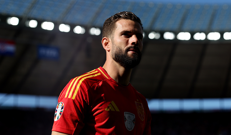 Foto: Nacho ciągle rozmawia z Al-Ittihad