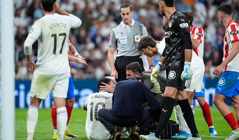 Roberto Carlos reaguje na obsadę sędziowską finału Pucharu Króla: Gratulacje 😂😂😂