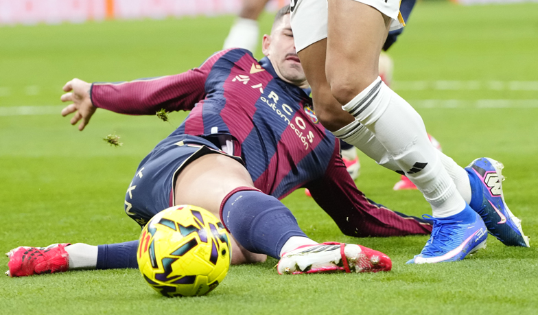 Foto: GŁOS KIBICA: Karny na Kylianie Mbappé