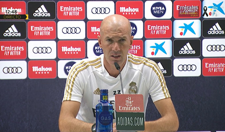 Foto: Zidane: Mam nadzieję, że w atakach rywali na Hazarda nie ma złej intencji