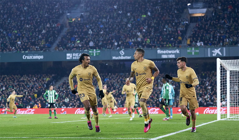 Foto: 17. kolejka: Barcelona pokonuje Betis