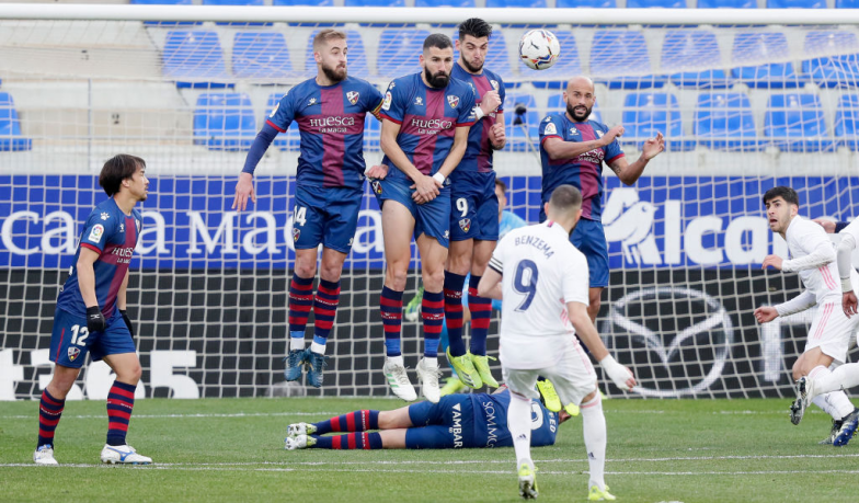 Foto: Benzema przejmuje wolne