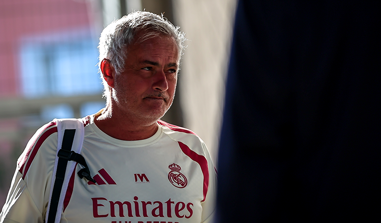 Mourinho: Chcemy mieć krótką kadrę i potrzebujemy piłkarzy takich jak Bernardo