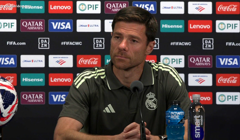 Foto: Xabi Alonso: Jeśli będziemy mieć lepsze dystanse między sobą z piłką i bez niej, to wszystko będzie działać dużo lepiej