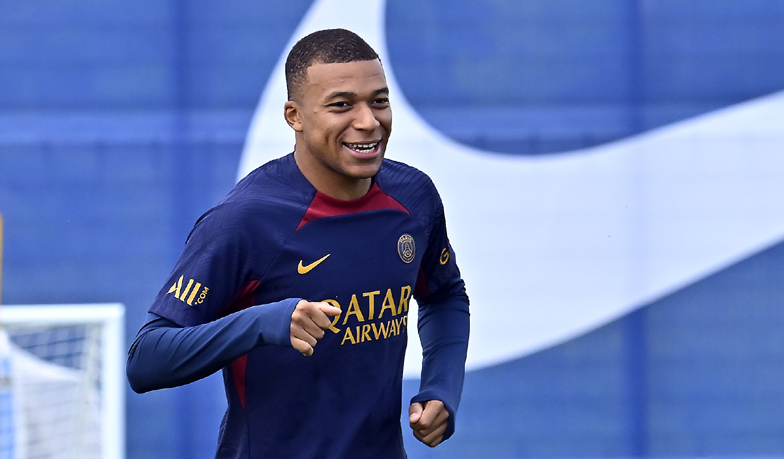 Foto: Sky Sports: Mbappé negocjuje nowy kontrakt z PSG