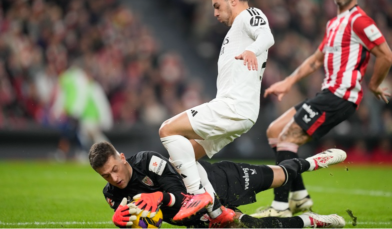 Foto: Agirrezabala: Wierzyłem, że Mbappé uderzy w ten sam róg