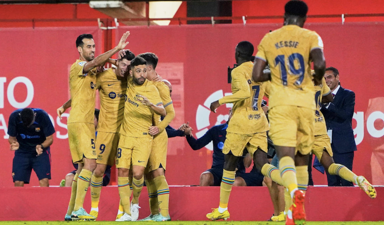 Foto: 7. kolejka: Barcelona pokonuje Mallorcę