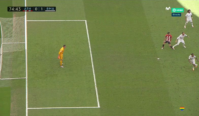 Foto: VAR nie mógł interweniować ws. nadepnięcia Ramosa na Raúla Garcíę