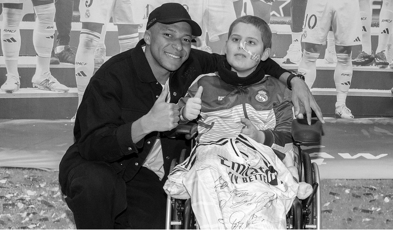Foto: Nie żyje chłopiec, którego ostatnie marzenie spełnił Mbappé