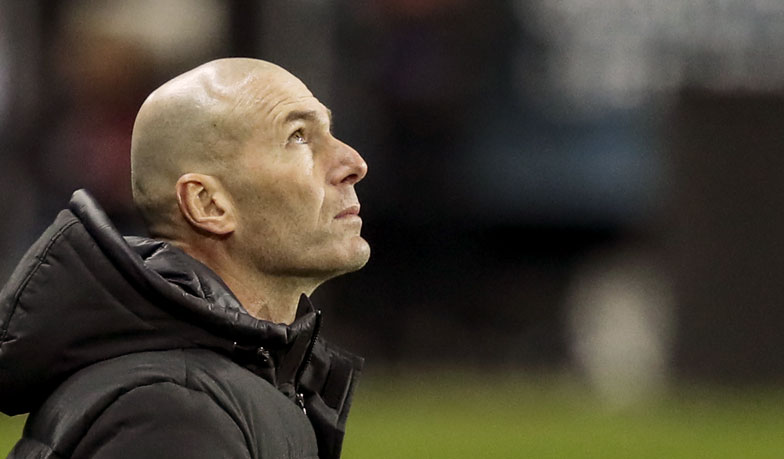 Foto: Jedenastka, która opiera się Zidane'owi