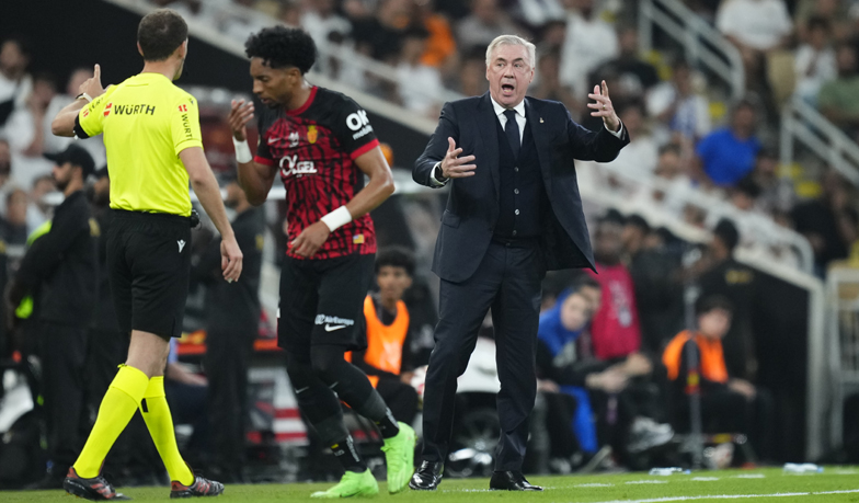 Foto: Ancelotti: Valverde i Bellingham mogli doznać przeciążeń przez temperaturę